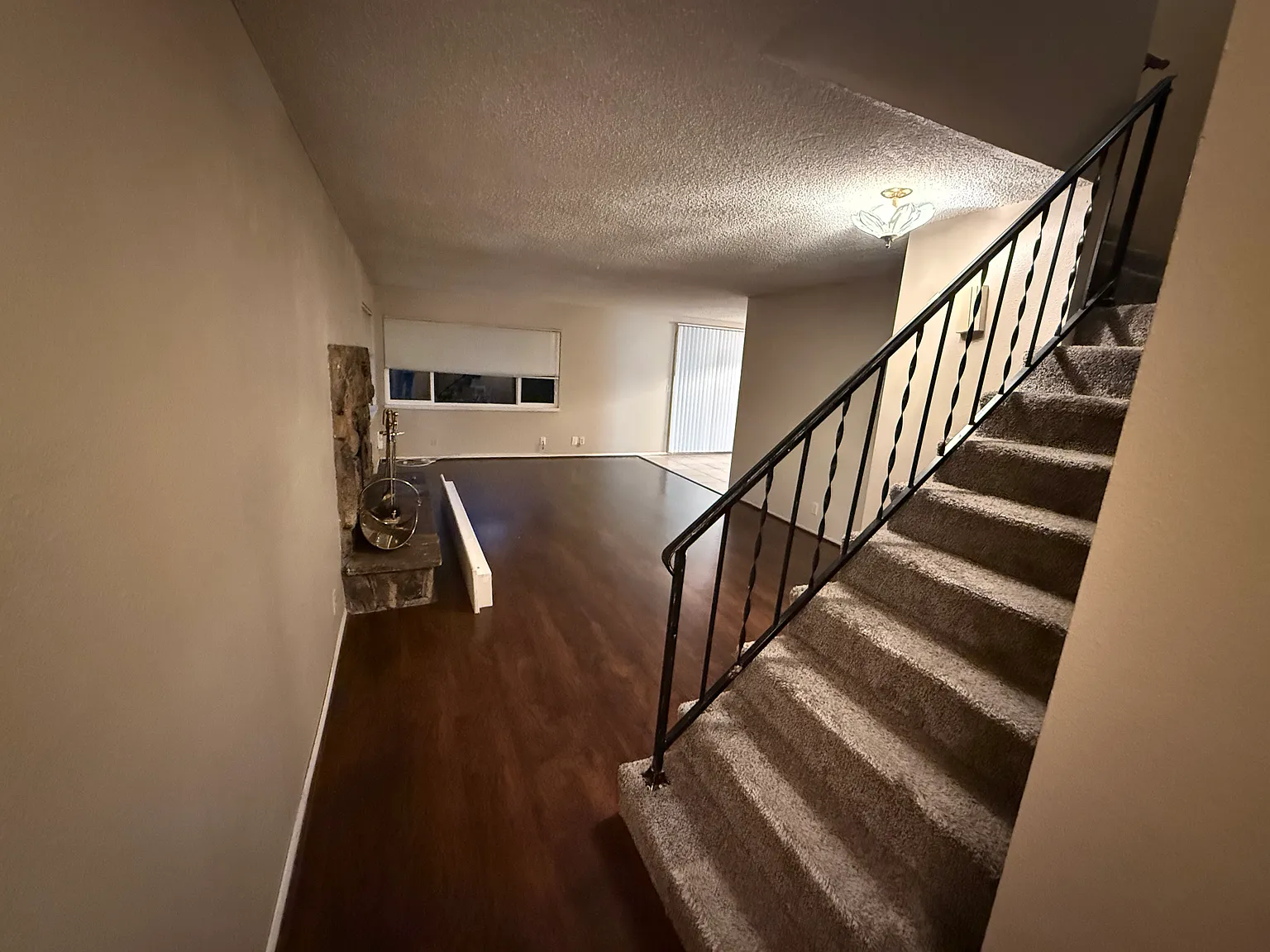 3 bed, 2.5 bath, 1455 sqft, $2,150 — Photo 3