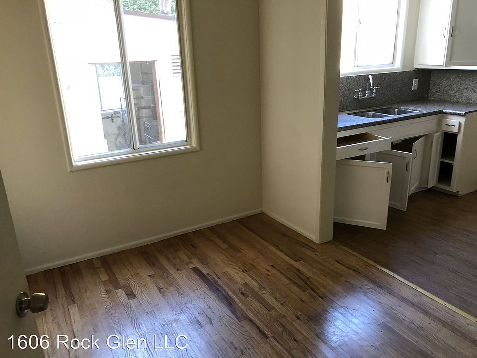 2nd image of 1606 Rock Glen Ave APT 5