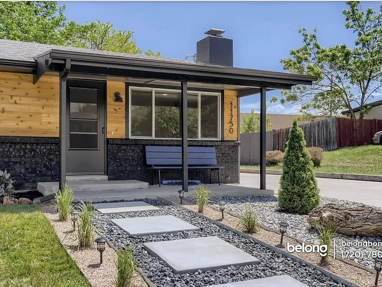 11750 Acoma St — Photo 3