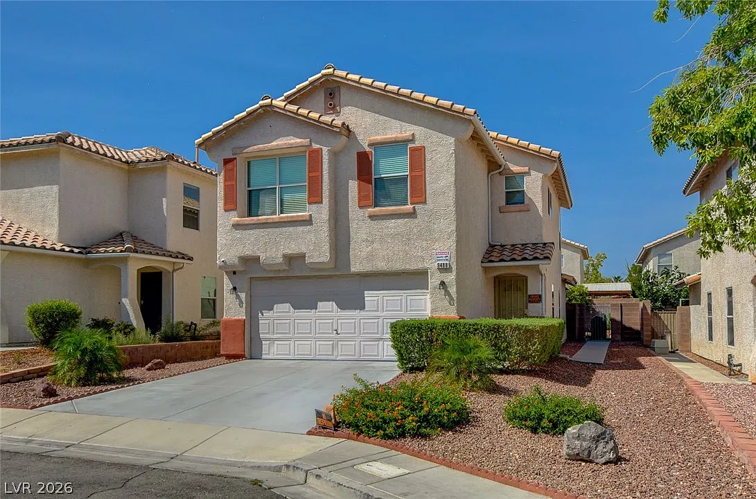 3 bed, 2.5 bath, 1602 sqft, $2,045 — Photo 1