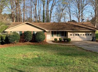 2885 Manor Ct, Snellville, GA 30078