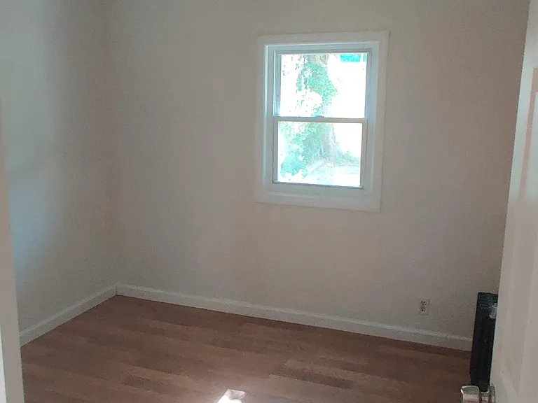 10906 95th Ave #1 — Photo 3