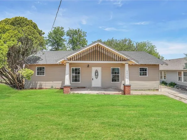 821 W 6th St, Elk City, OK 73644