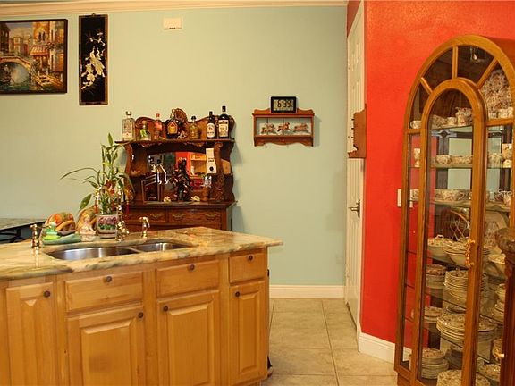 5th image of 21031 Picasso Ct #H-102