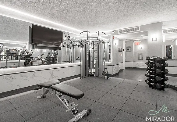 Rented by Mirador Real Estate | media 22