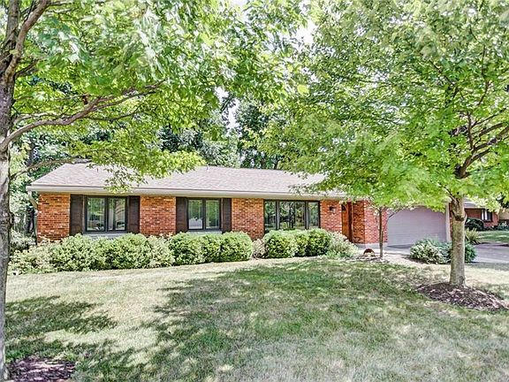 2nd image of 2273 Belloak Dr