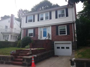 17 Pine Lodge Rd, West Roxbury, MA 02132
