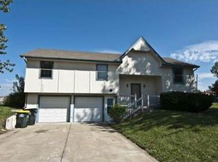 3683 N 154th St, Basehor, KS 66007