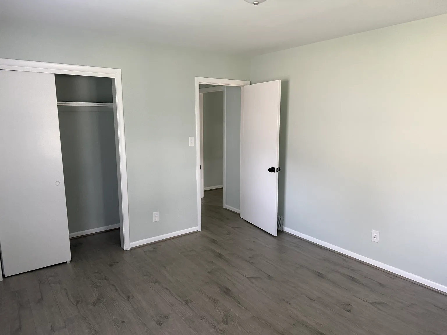 2 bed, $1,200 — Photo 4