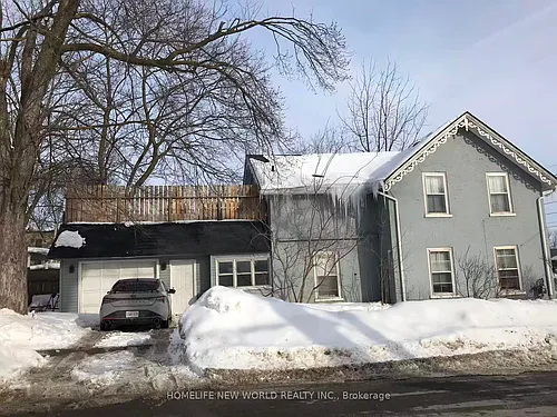 162 Dundas St E Photo 1