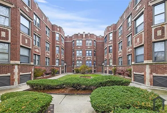 7525 S Kingston Ave #2E — Photo 9