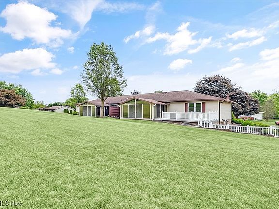 5th image of 1403-1405 Frank Dr