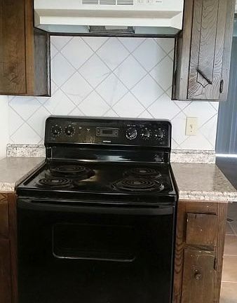 5th image of 1213 Wales Dr #B