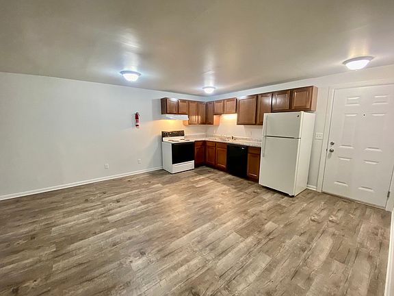 3rd image of 510 N Congress St APT 4
