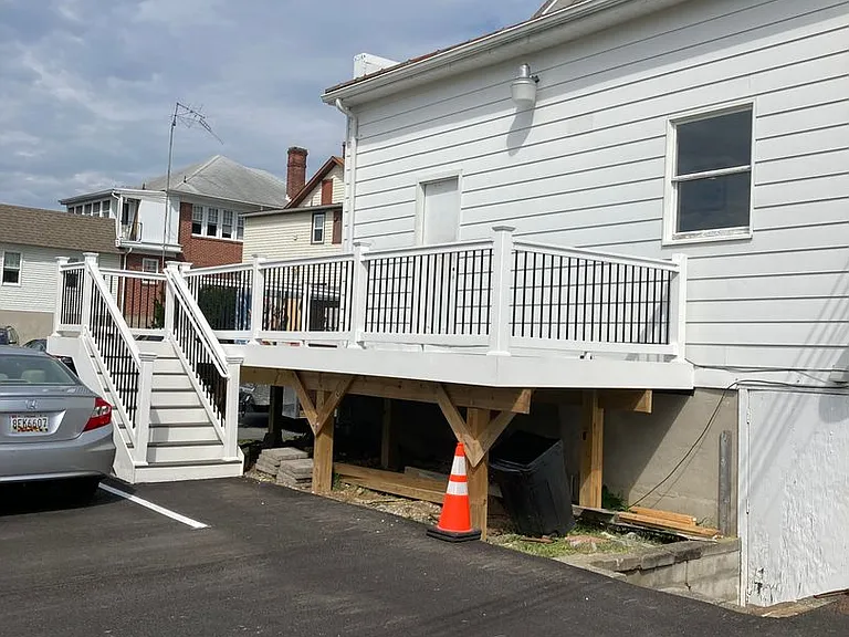 1232 N Main St — Photo 13