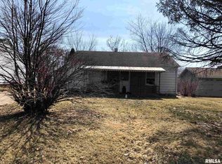 330 E Prairie St, Farmington, IL 61531