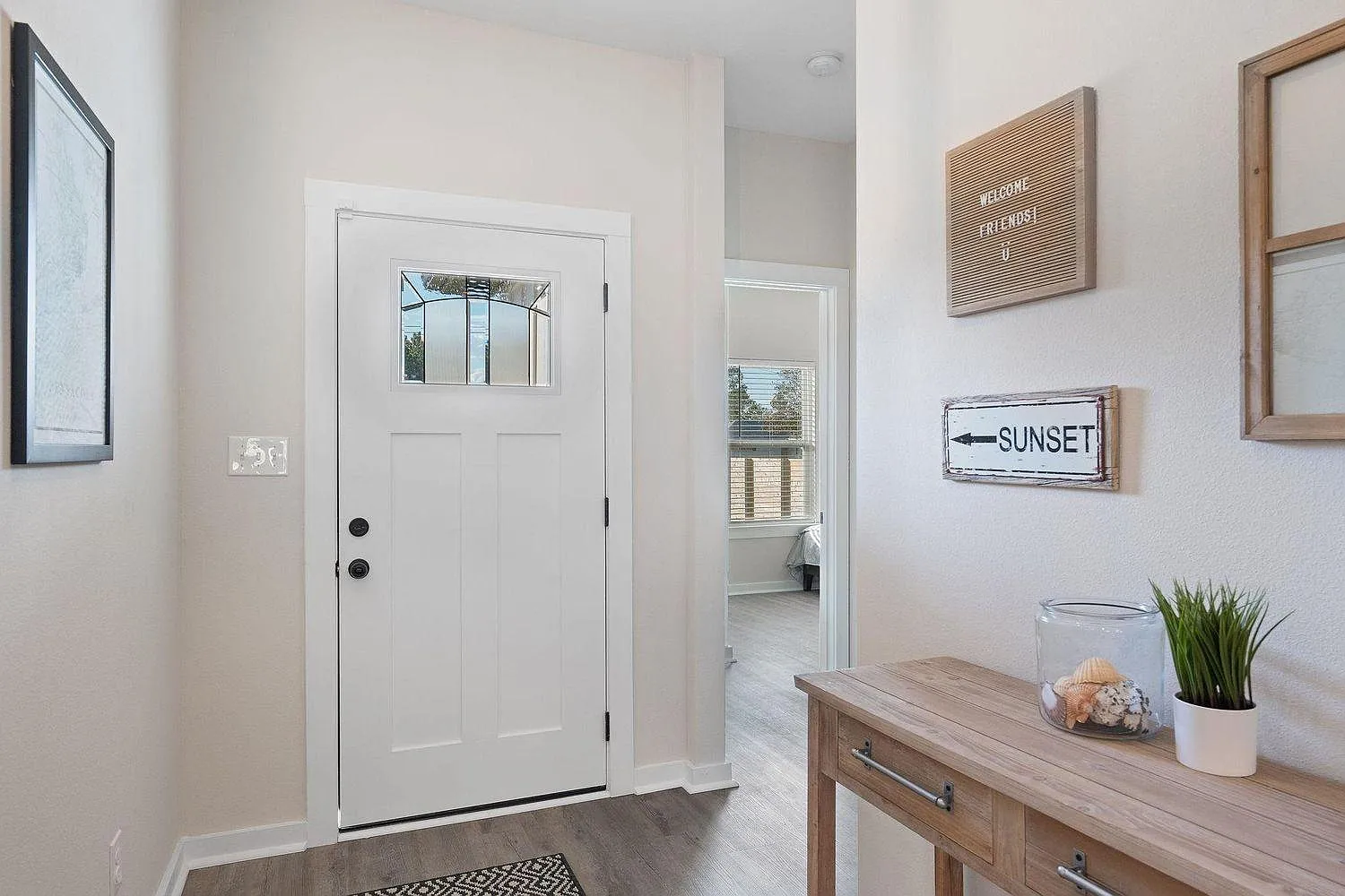 4 bed, 1900 sqft, $2,900 — Photo 3