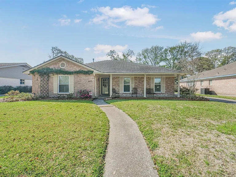 8415 Braesdale Ln — Photo 2