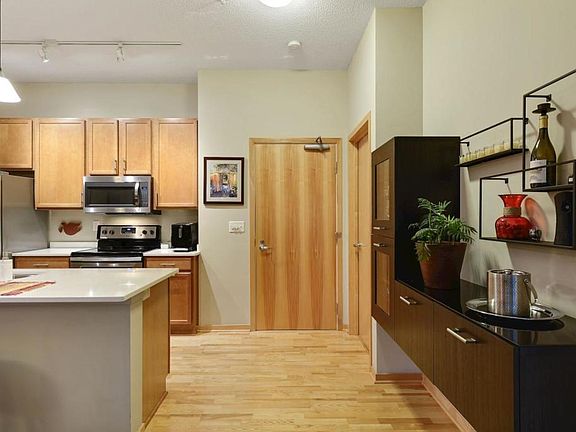 4th image of 4525 Park Commons Dr Unit 416