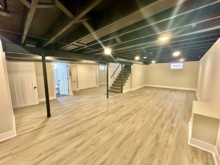 8129 W Courtland Ave — Photo 9