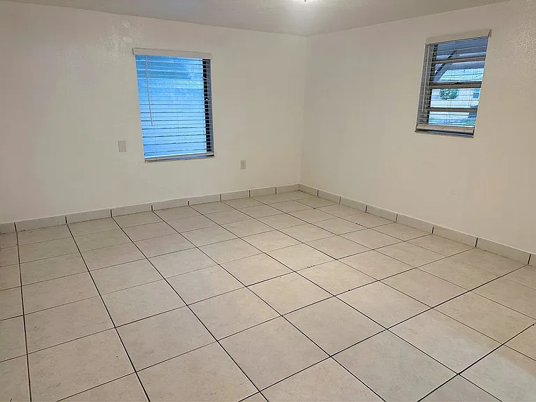 5733 Harding St #4 — Photo 9