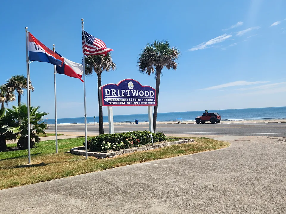 Driftwood Apartment Homes