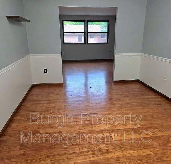 3135 Laurel Ridge Cir — Photo 7