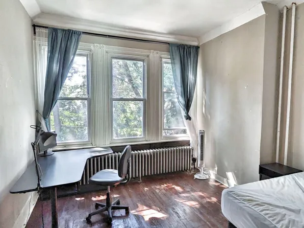 322 S 42nd St, Philadelphia, PA