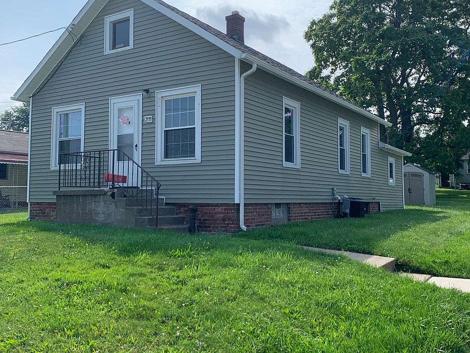 1st image of 2111 W 36th St