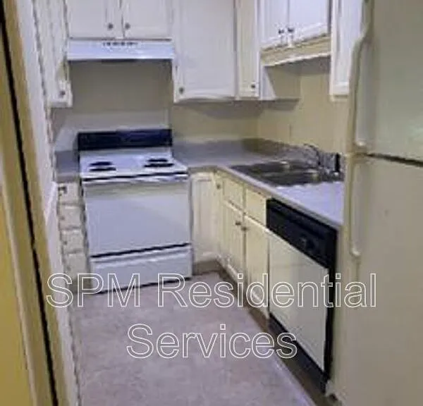 2705 Mayfair Dr #H-303 — Photo 5