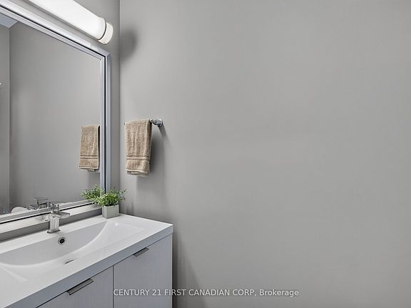 4th image of 362 Edgevalley Rd
