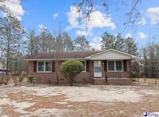 1413 E Old Camden Rd, Hartsville, SC 29550