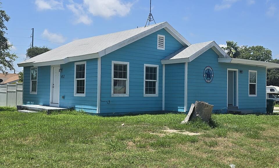 1st image of 402 S Saunders