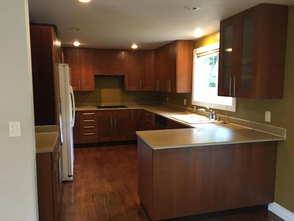 2nd image of 10615 NE 18th St