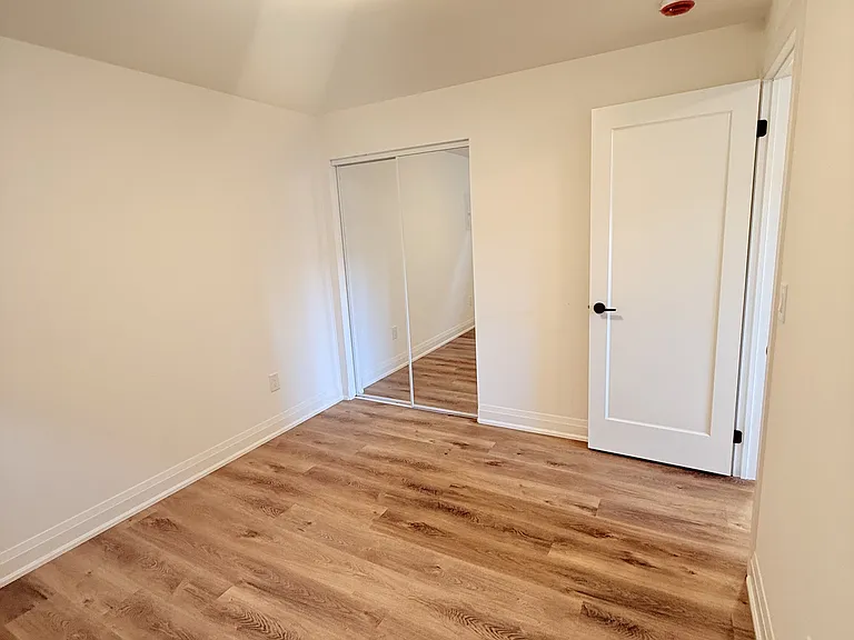 19 Arrowsmith Ave #5B — Photo 13