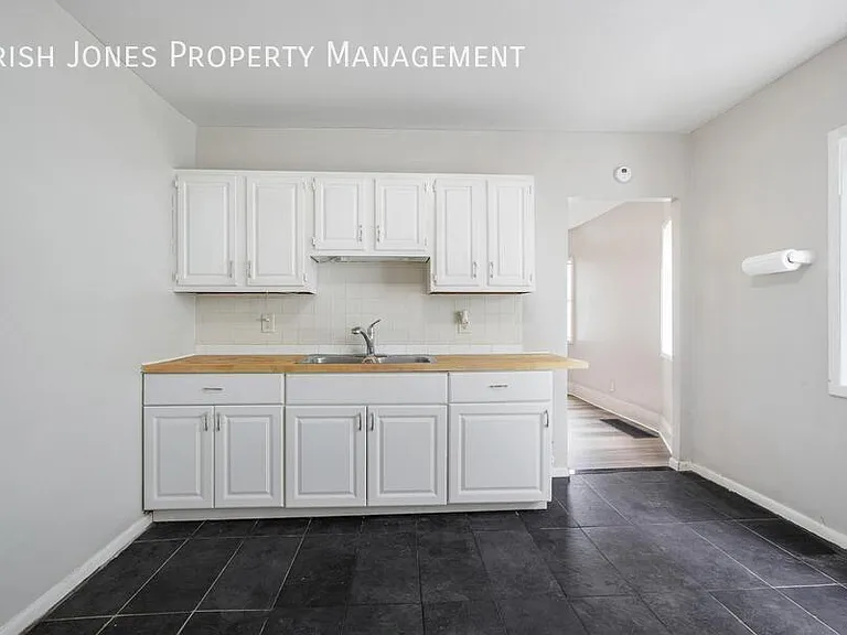 98 Edson St #1 — Photo 3