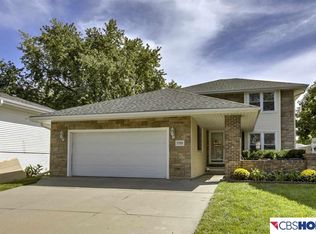 5705 S 137th St, Omaha, NE 68137