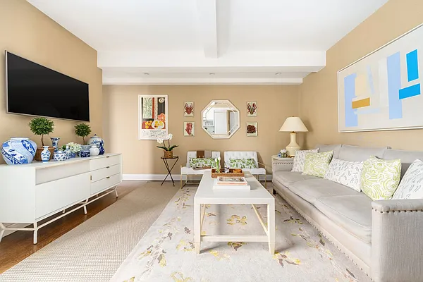 Sold by Compass | media 2