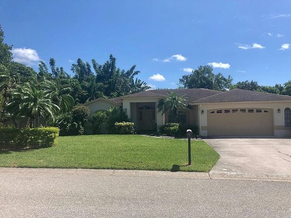 3902 Avenida Madera