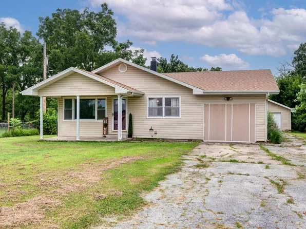 20597 Lawrence 2210, Aurora, MO 65605