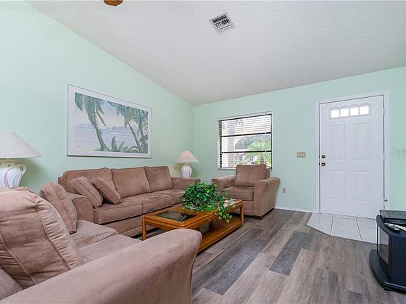 3rd image of 210 High Point Dr #210-B