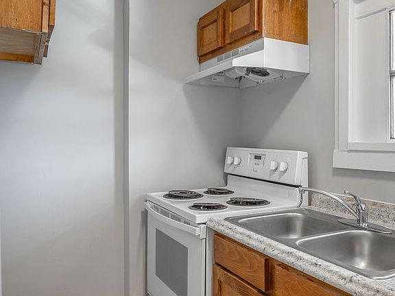 4th image of 1603 E 14th St #A