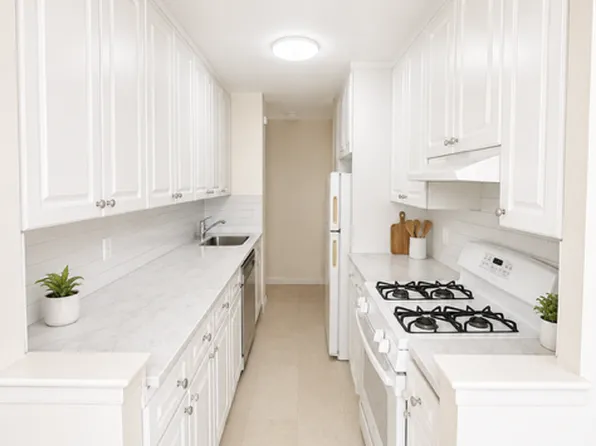 2650 Ocean Parkway image 1 of 25