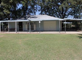116 Waterfront Dr, Mabank, TX 75156
