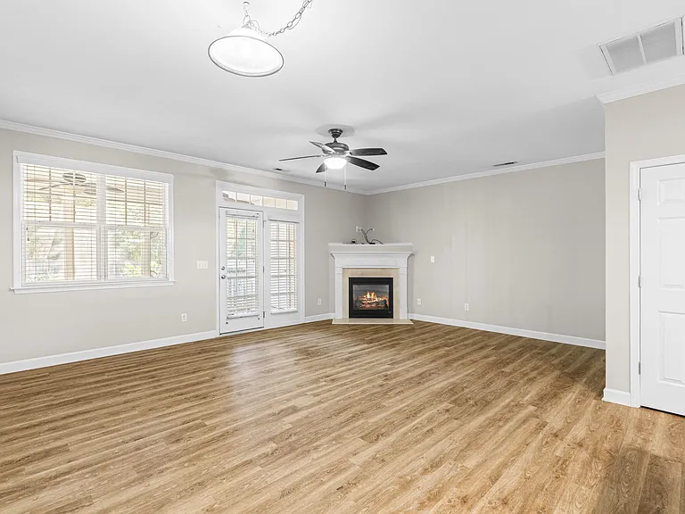 2522 Spring Oaks Way — Photo 11