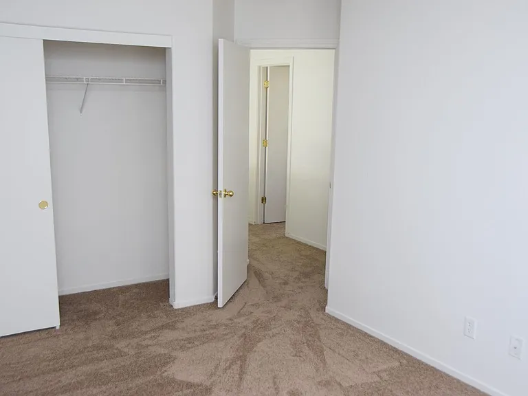 9493 Grove Ridge Ave — Photo 36