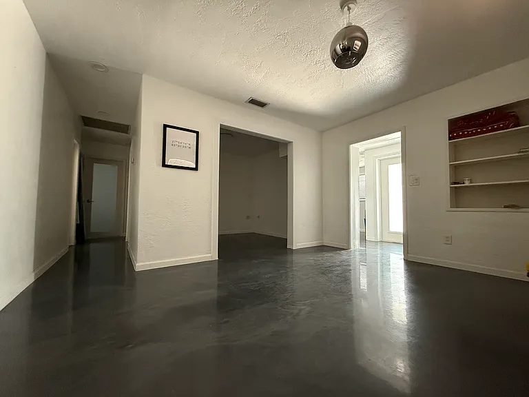 4034 S West Shore Blvd — Photo 20