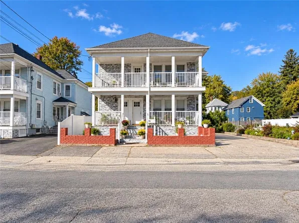 34 New Haven Ave Unit 2, Central Falls, RI 02863