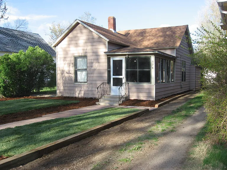 638 Emery St — Photo 1