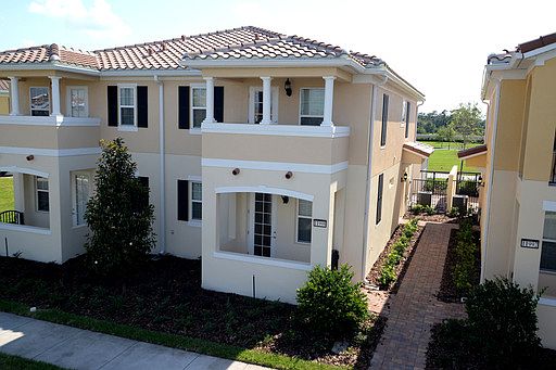 1st image of 11998 Lorenza Ln